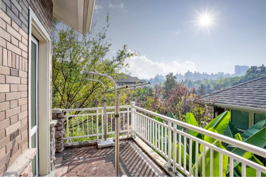 Perfect balcony for solar panels